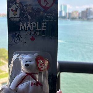 Beanie Baby 🇨🇦🍁 Maple The Bear Canada Edition Vintage Never Opened TY